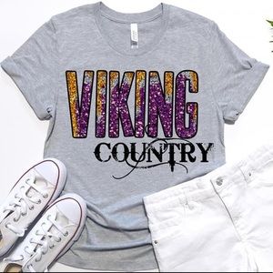 Viking country graphic tee